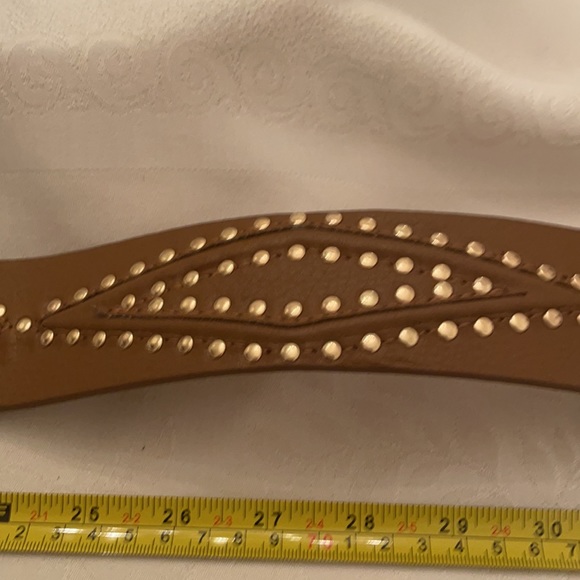 Michael Kors brown belt w/gold “peg” designs (OLCC) (BELT only) - Picture 5 of 11